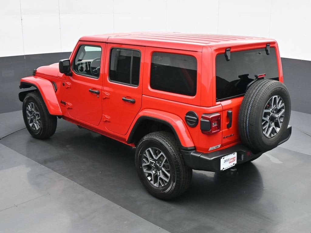 2025 Jeep Wrangler 4-Door Sahara 4x4