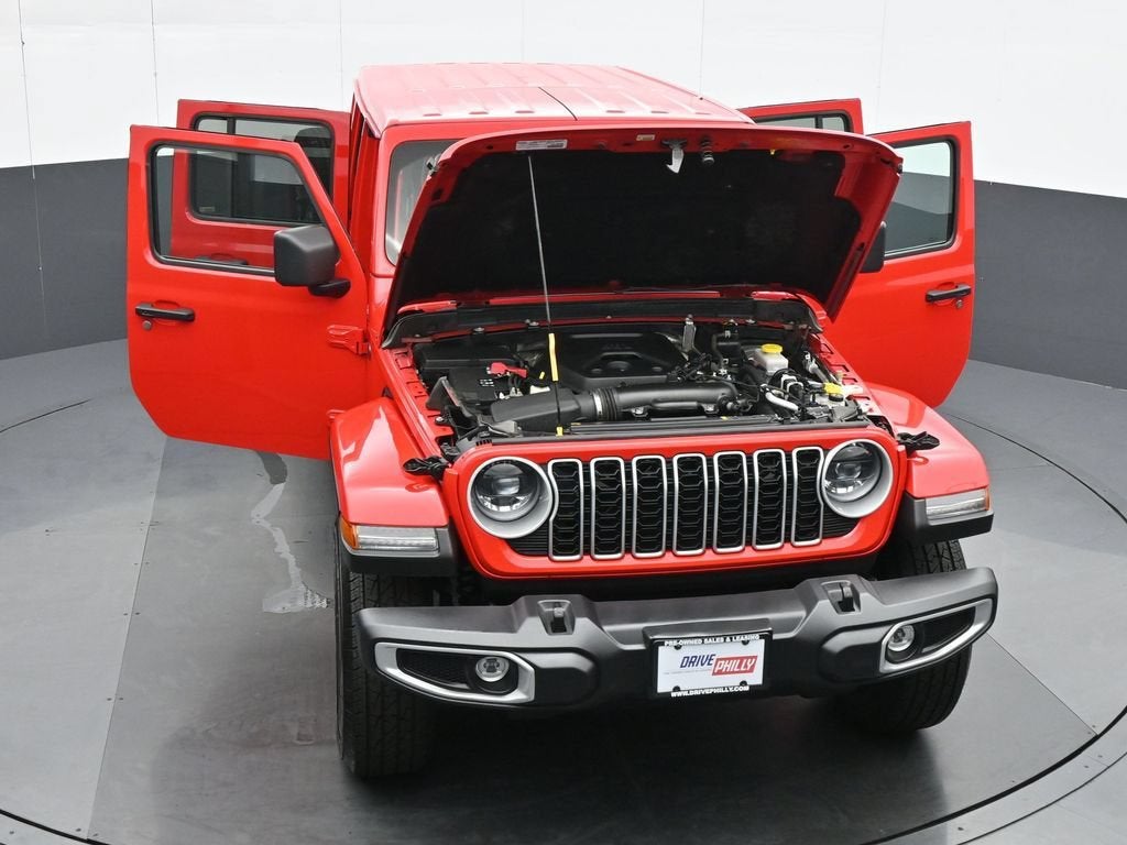 2025 Jeep Wrangler 4-Door Sahara 4x4