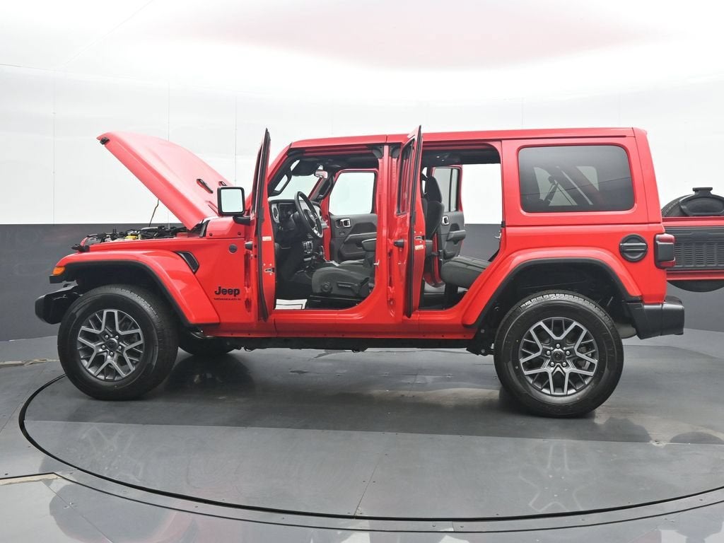 2025 Jeep Wrangler 4-Door Sahara 4x4