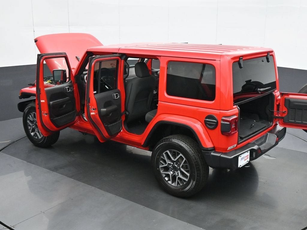 2025 Jeep Wrangler 4-Door Sahara 4x4