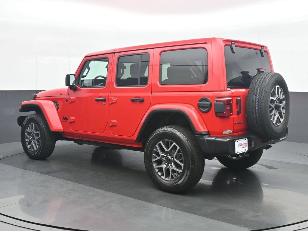 2025 Jeep Wrangler 4-Door Sahara 4x4