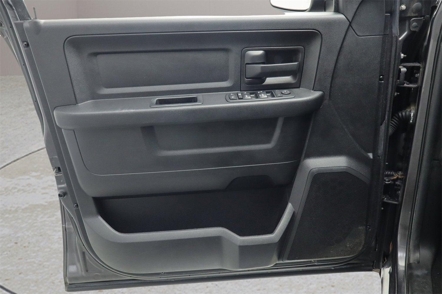 2017 RAM 1500 Express Quad Cab 4x4 6'4" Box