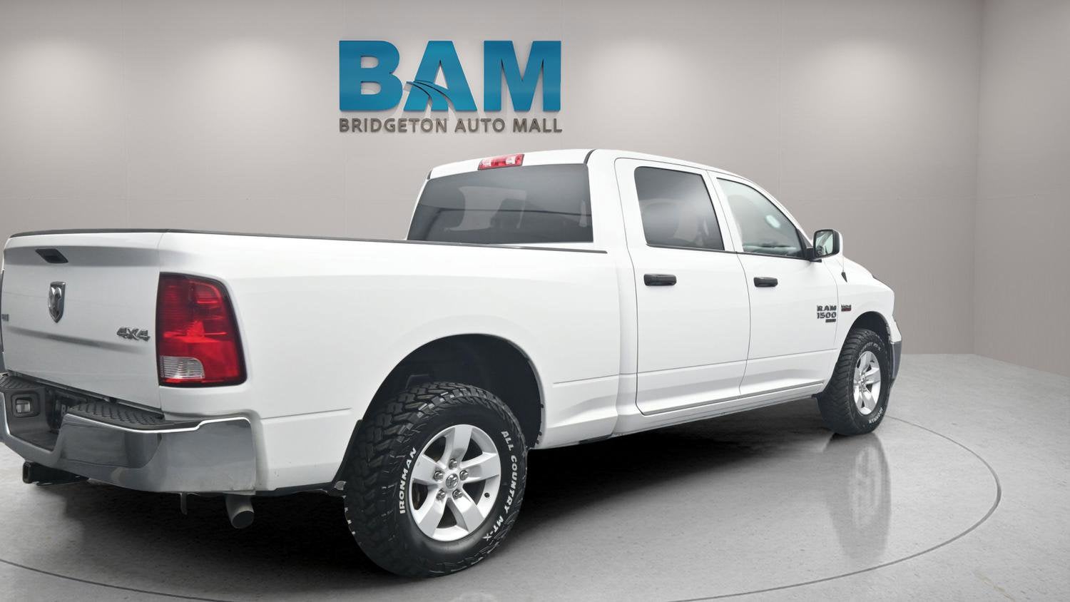 2022 RAM 1500 Classic SLT