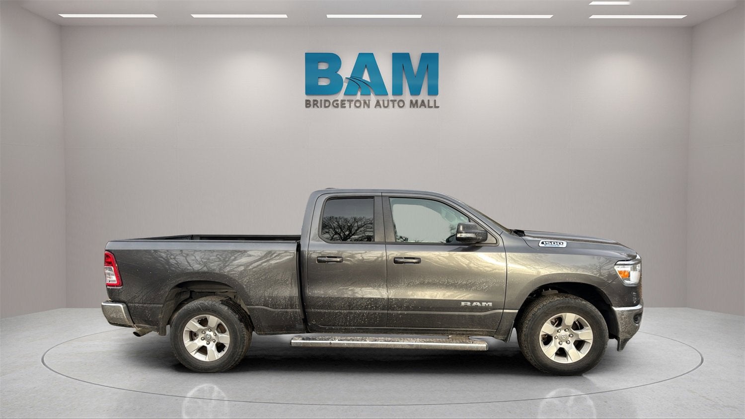 2022 RAM 1500 Big Horn Quad Cab 4x4 6'4" Box