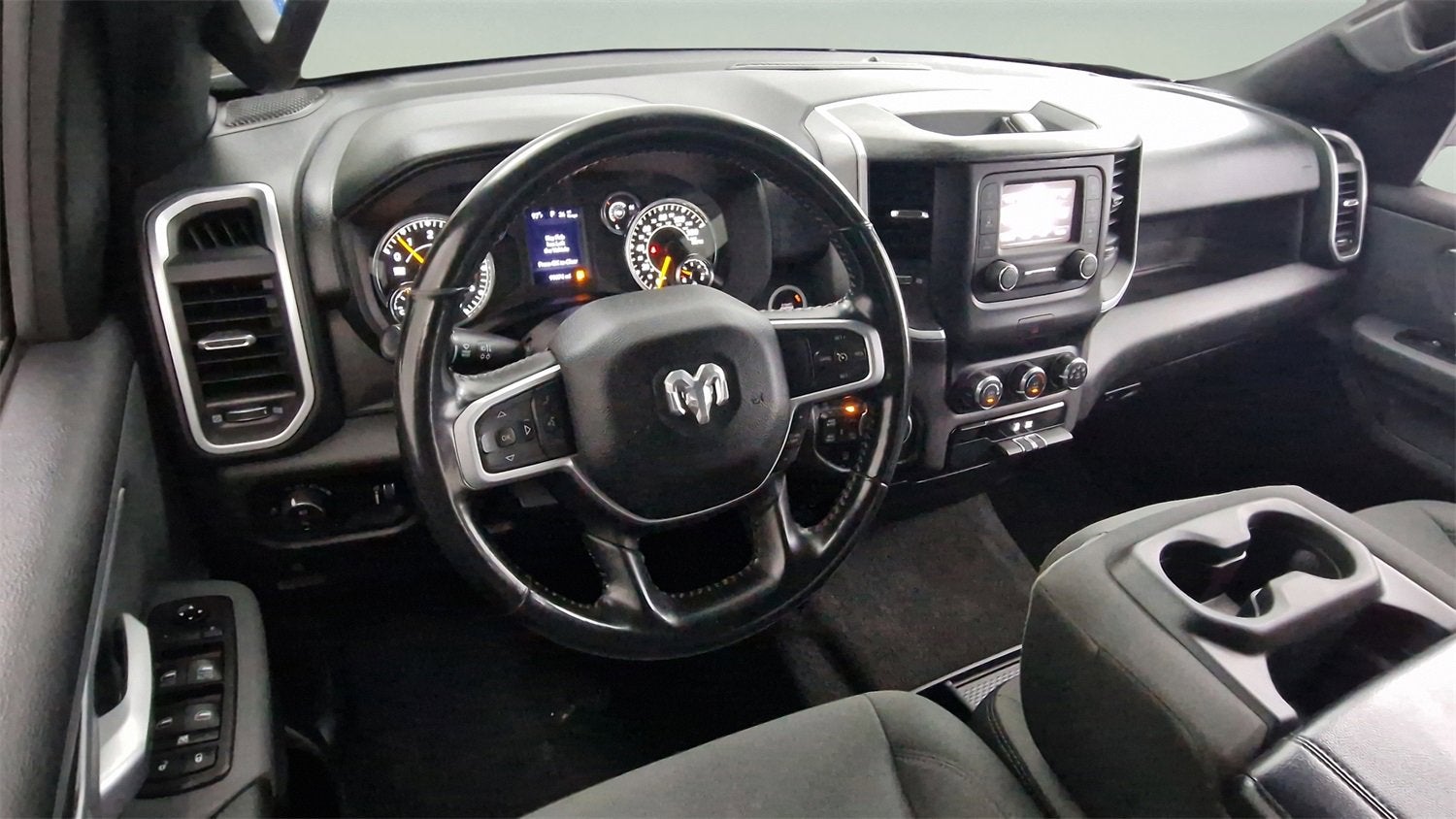 2021 RAM 1500 Big Horn Crew Cab 4x4 5'7" Box