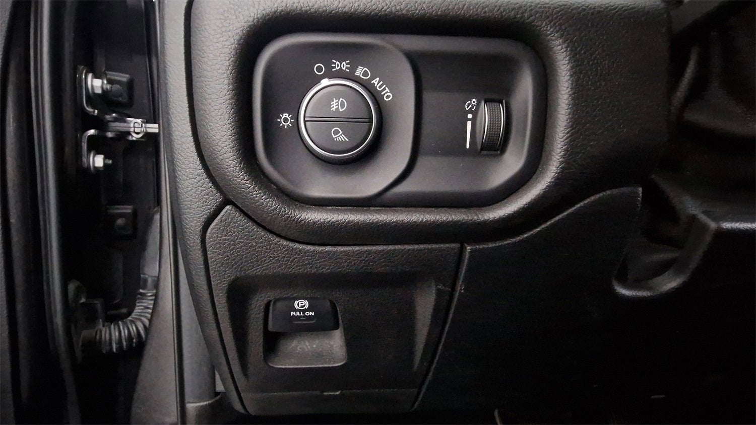 2021 RAM 1500 Big Horn Crew Cab 4x4 5'7" Box