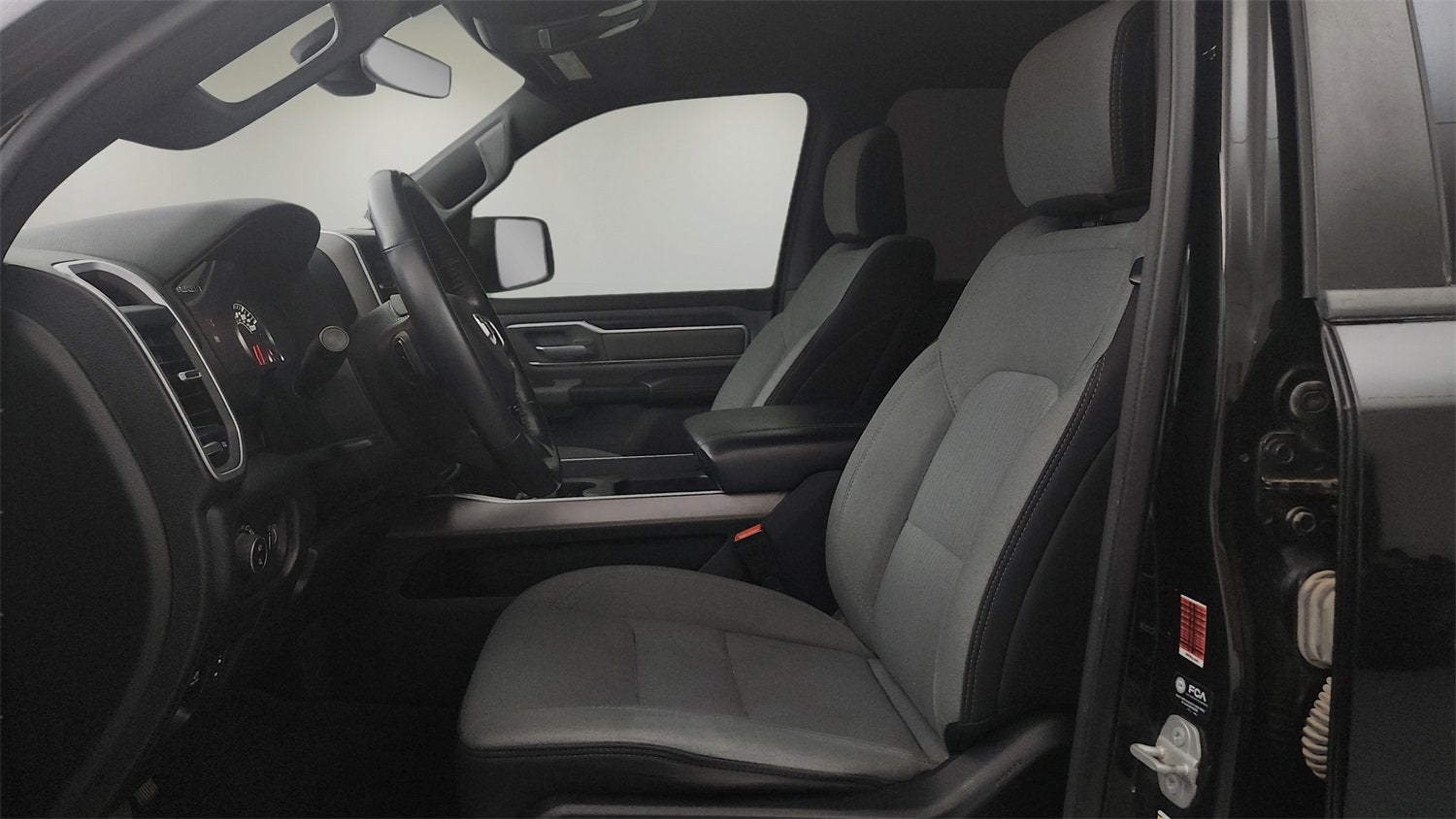 2022 RAM 1500 Lone Star Crew Cab 4x4 5'7" Box