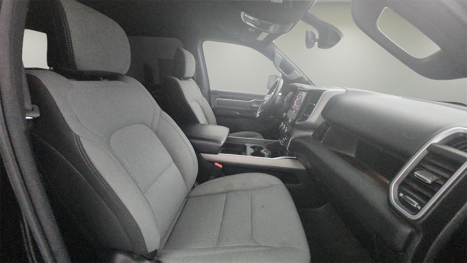 2022 RAM 1500 Lone Star Crew Cab 4x4 5'7" Box