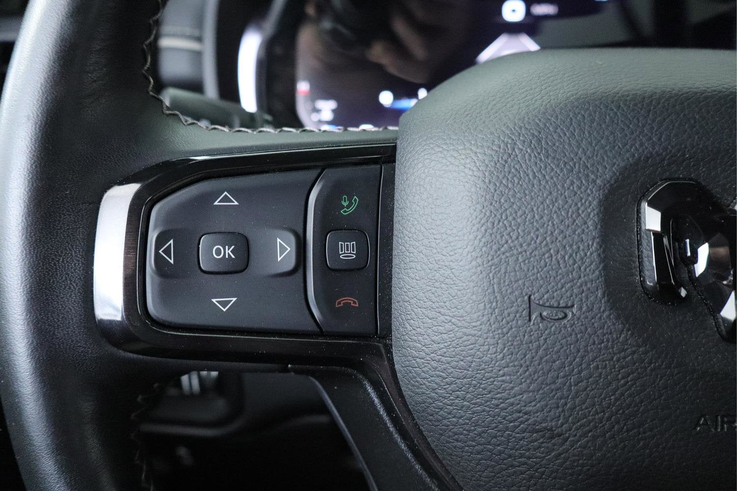 2023 RAM 1500 Limited Crew Cab 4x4 5'7" Box