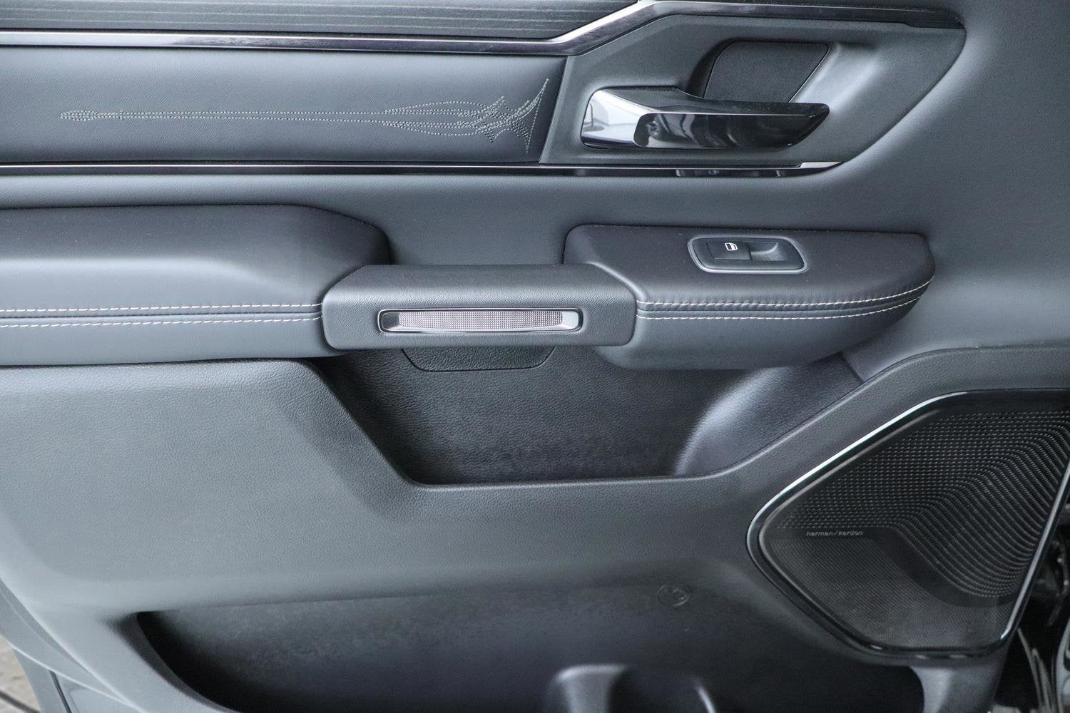 2023 RAM 1500 Limited Crew Cab 4x4 5'7" Box