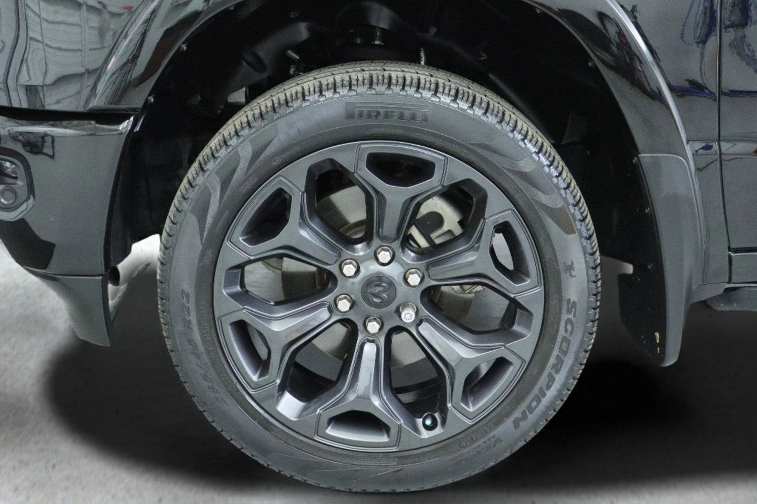 2023 RAM 1500 Limited Crew Cab 4x4 5'7" Box