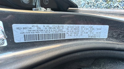 2019 RAM 1500 Laramie Crew Cab 4x4 5'7" Box