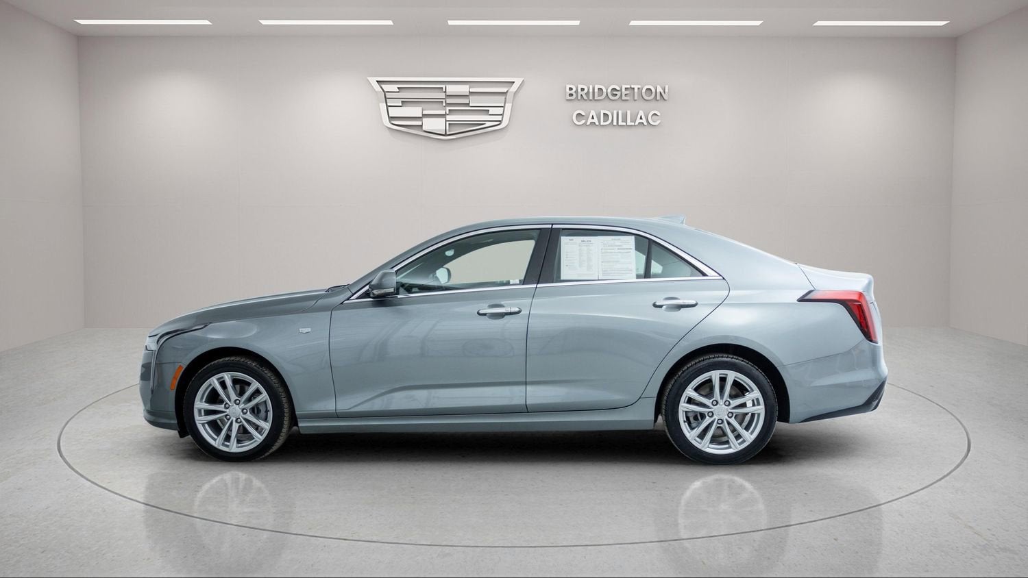 2023 Cadillac CT4 Luxury