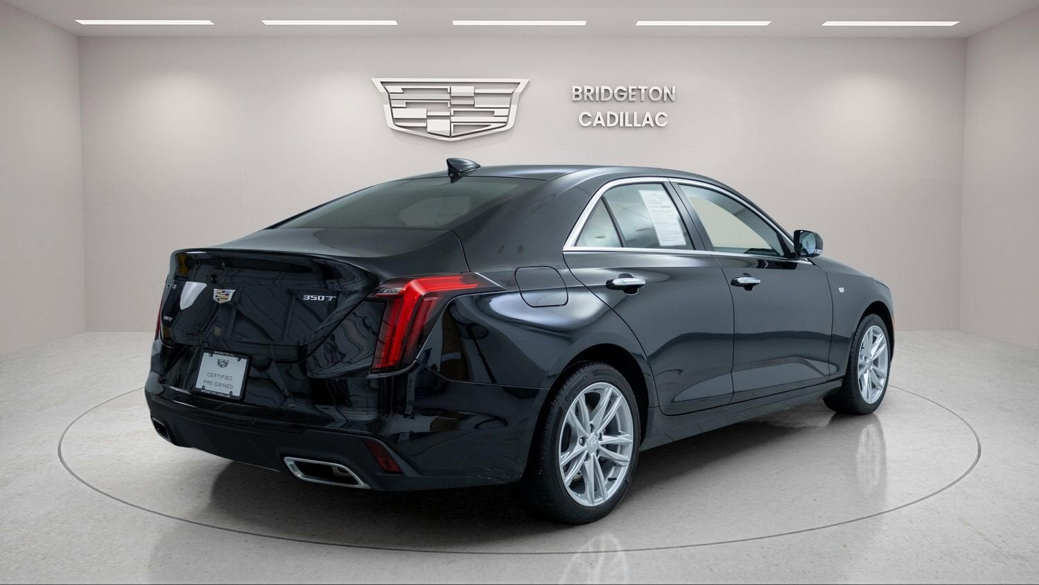 2023 Cadillac CT4 Luxury