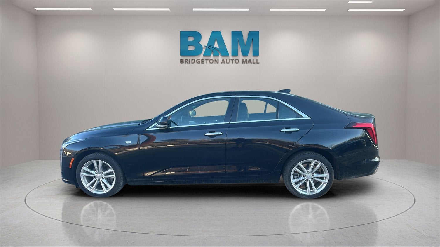 2023 Cadillac CT4 Luxury