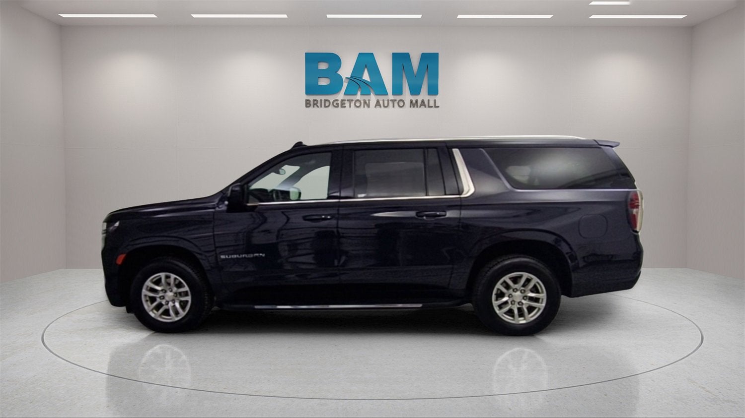 2023 Chevrolet Suburban LT