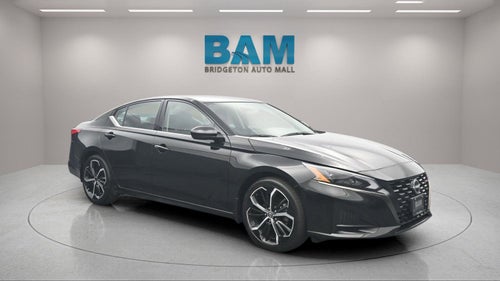 2023 Nissan Altima SR FWD