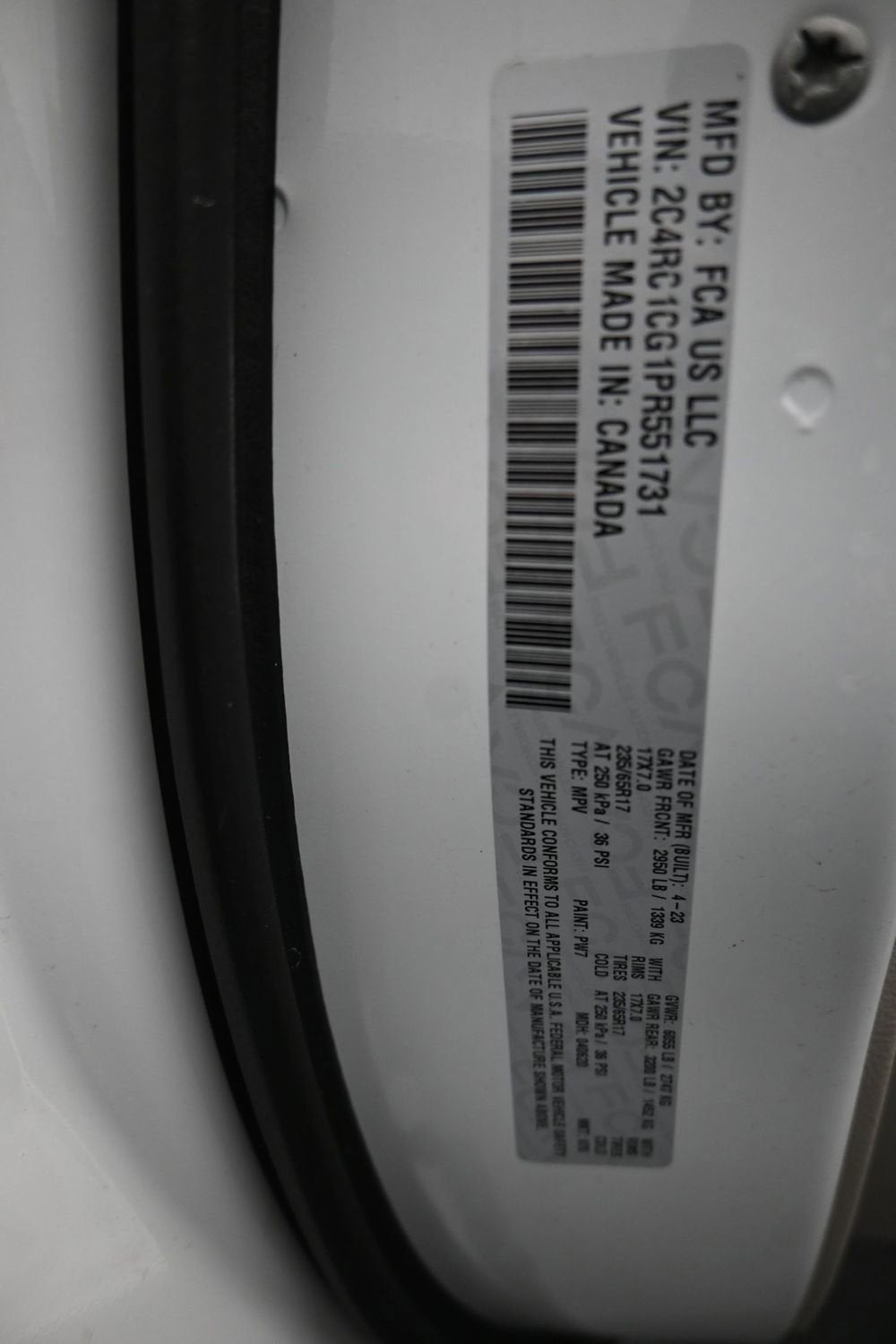 2023 Chrysler Voyager LX