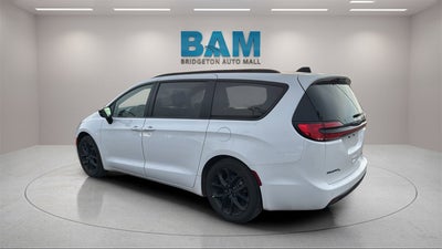 2025 Chrysler Pacifica Limited