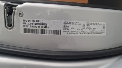 2023 Chrysler Pacifica Hybrid Pinnacle