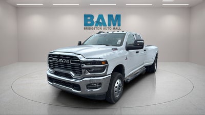 2026 RAM 3500 Tradesman Crew Cab 4x4 8' Box