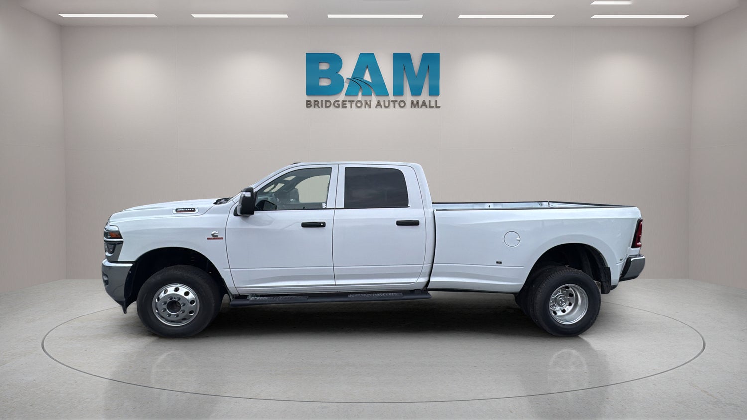 2026 RAM 3500 Tradesman Crew Cab 4x4 8' Box