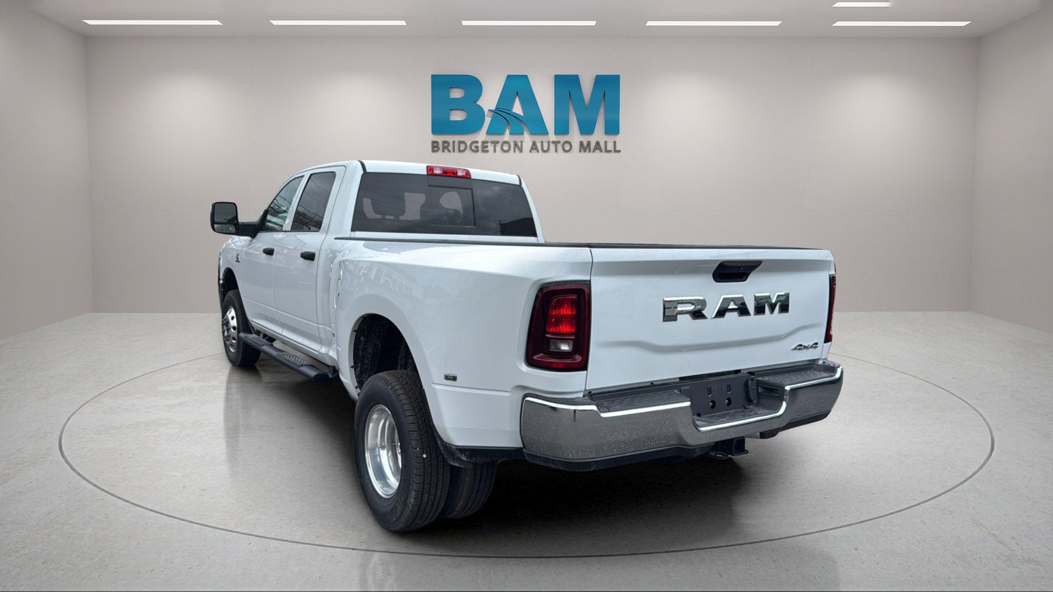 2026 RAM 3500 Tradesman Crew Cab 4x4 8' Box