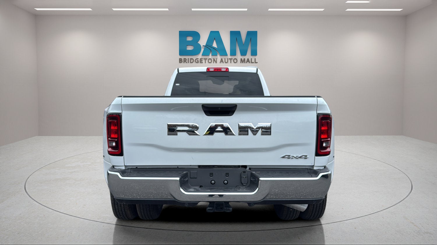 2026 RAM 3500 Tradesman Crew Cab 4x4 8' Box
