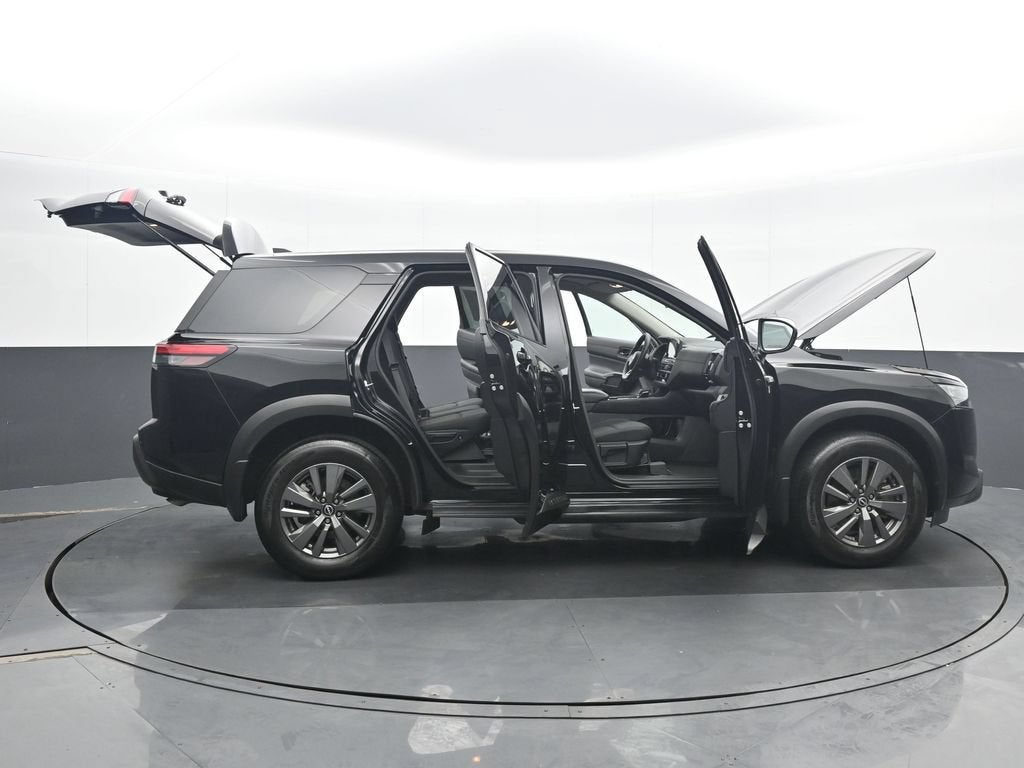 2025 Nissan Pathfinder S 4WD