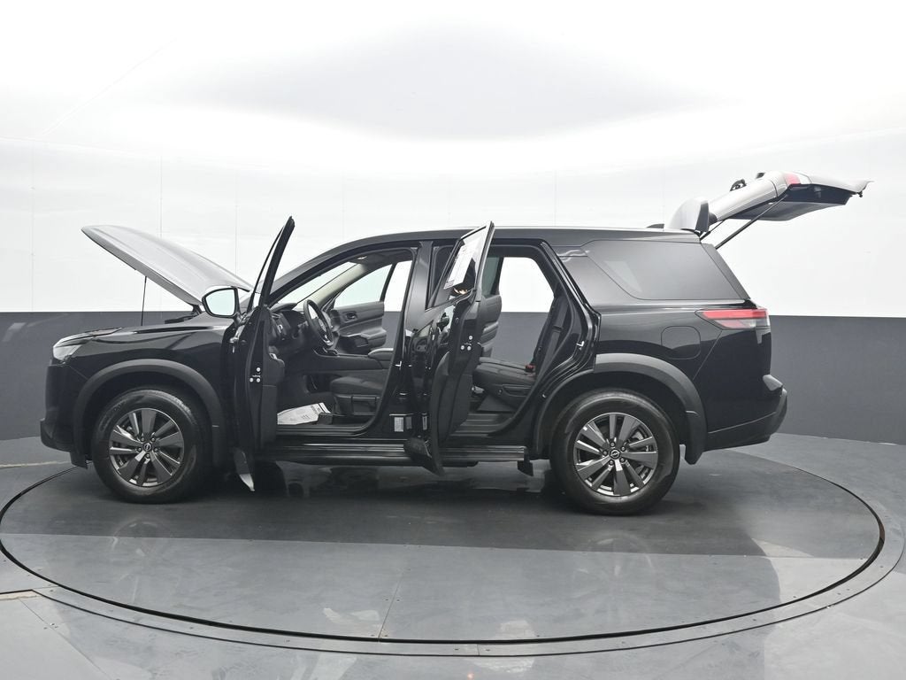 2025 Nissan Pathfinder S 4WD