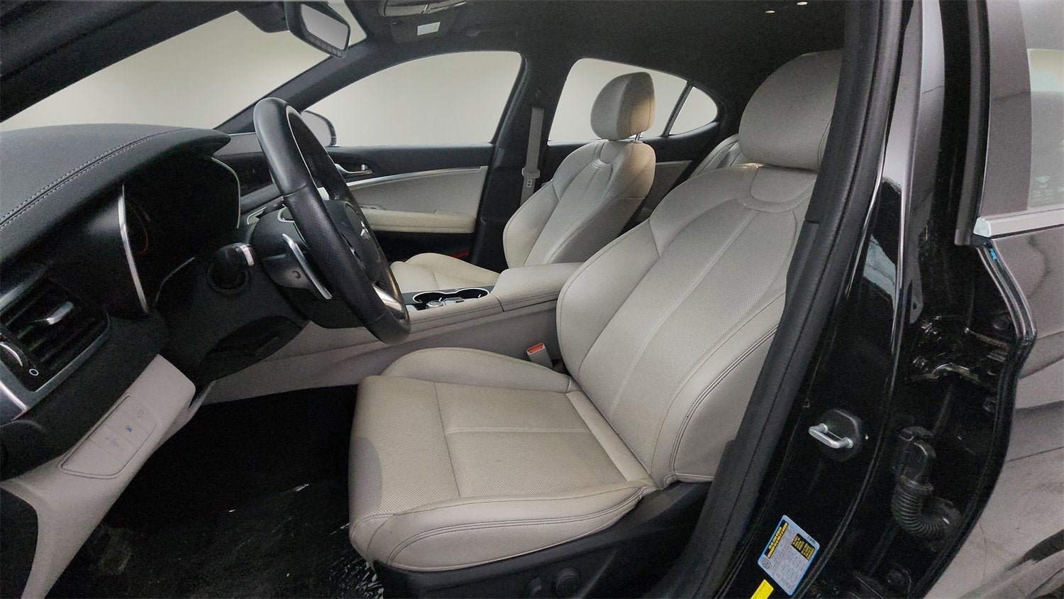 2022 Genesis G70 2.0T AWD