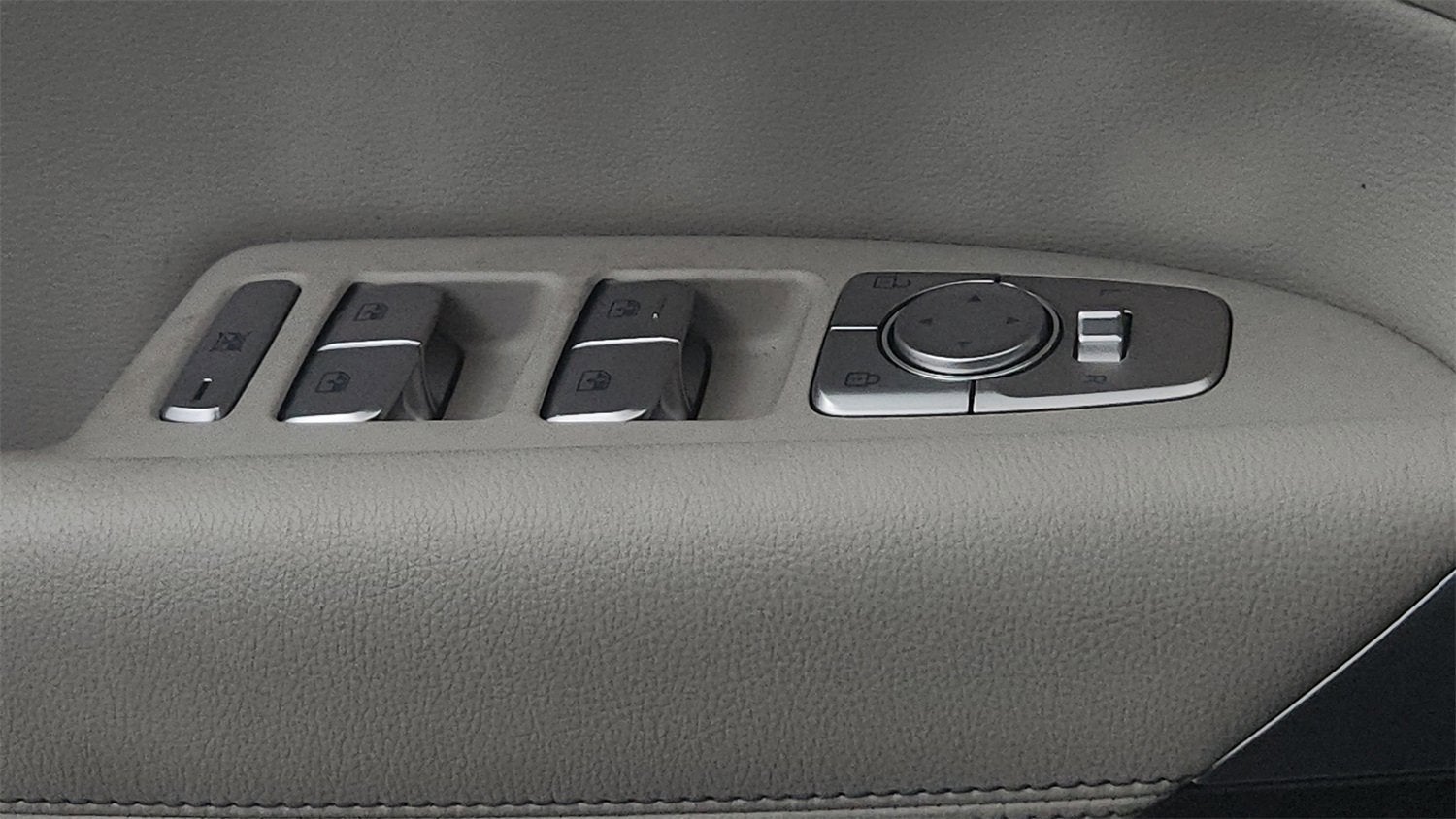 2022 Genesis G70 2.0T AWD