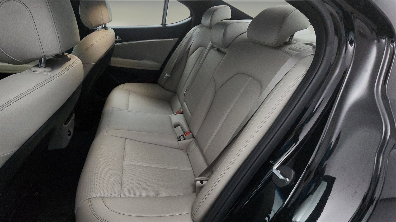 2022 Genesis G70 2.0T AWD