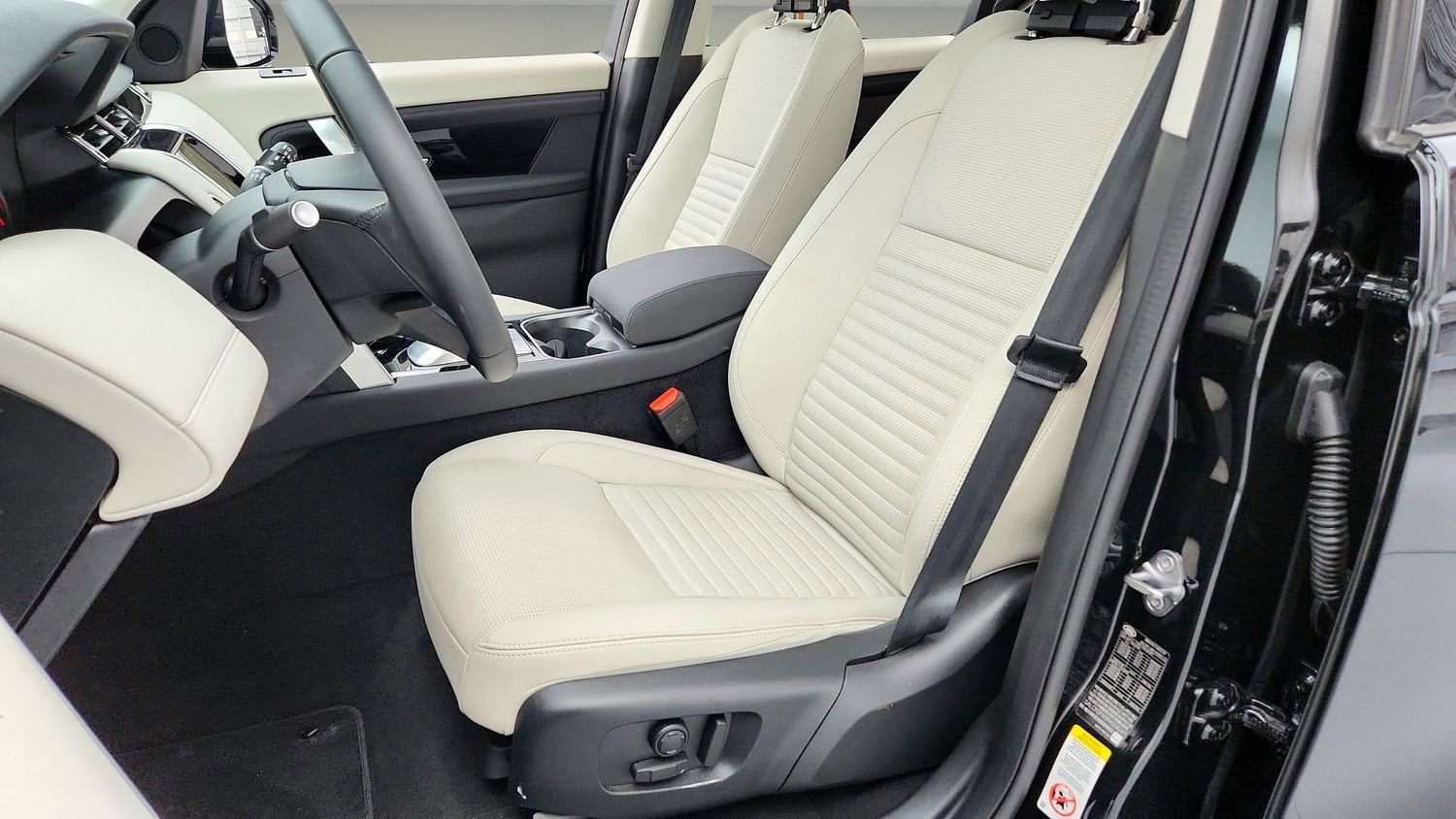 2023 Land Rover Discovery Sport SE