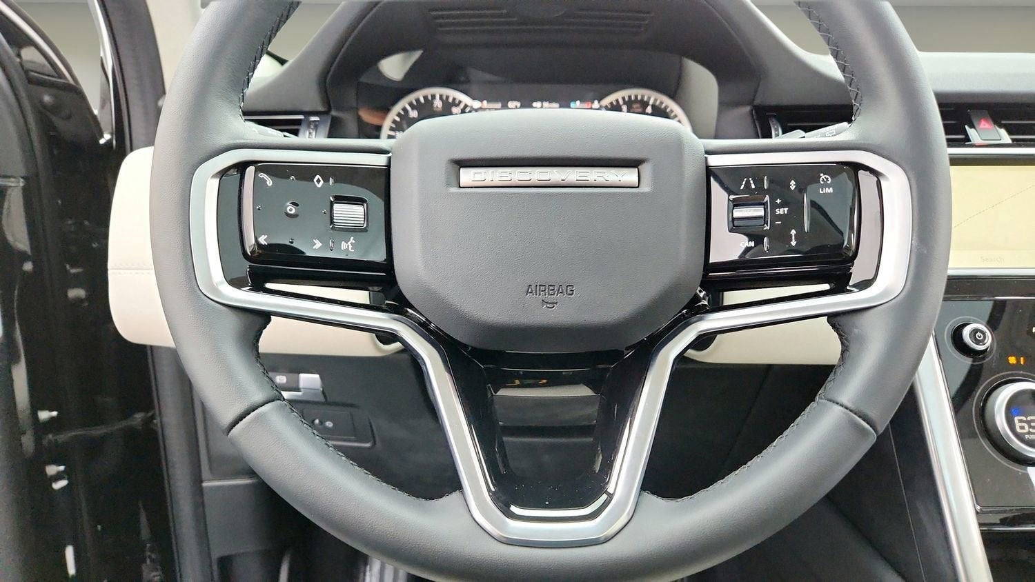 2023 Land Rover Discovery Sport SE