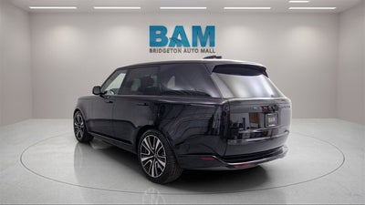 2025 Land Rover Range Rover P550e SE