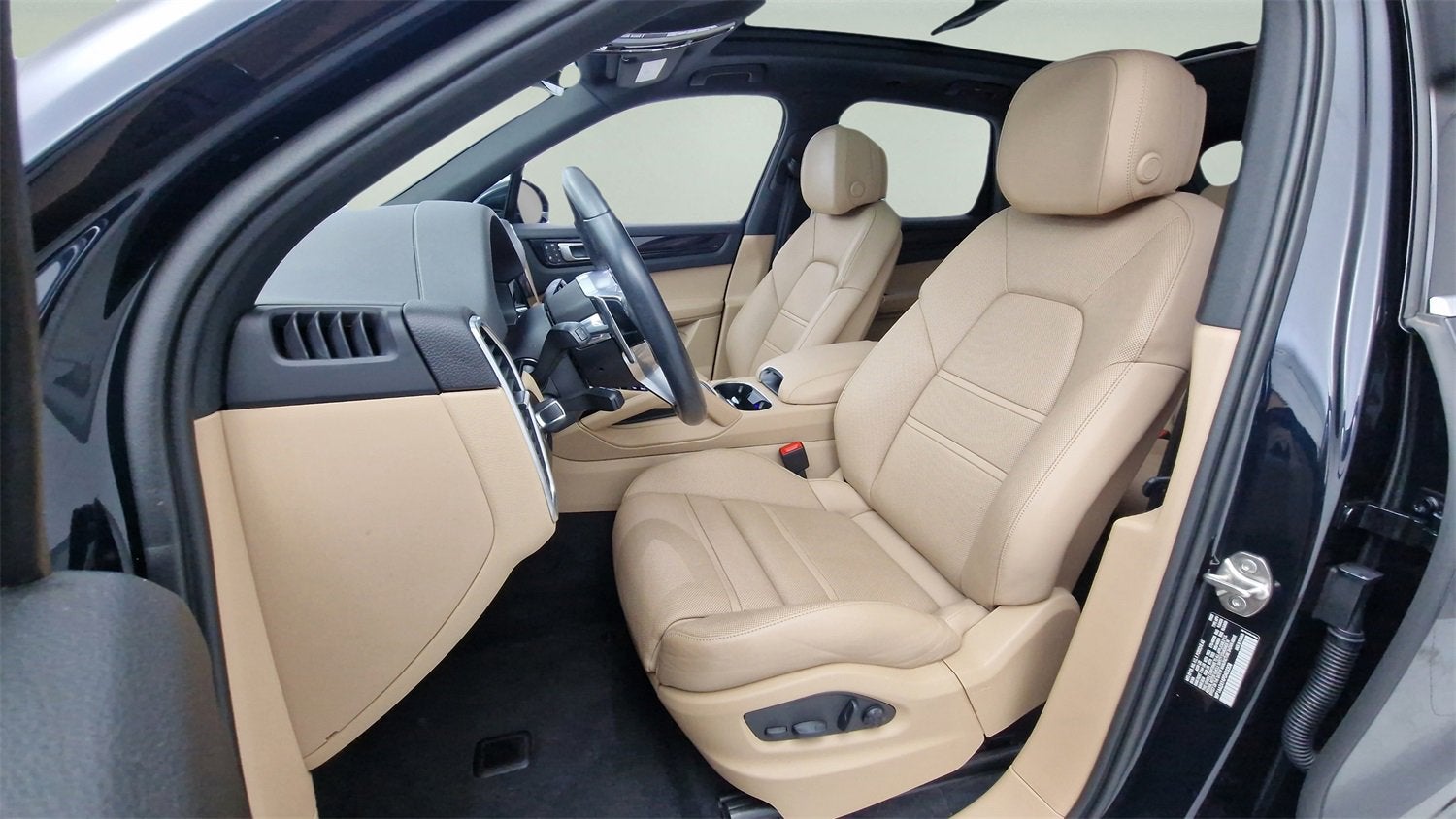 2023 Porsche Cayenne NA