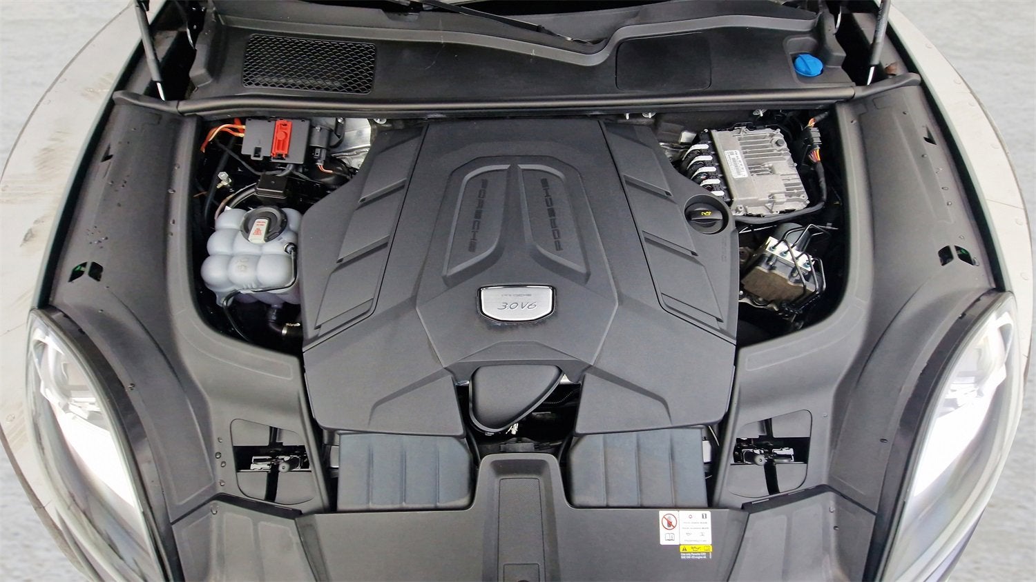 2023 Porsche Cayenne NA